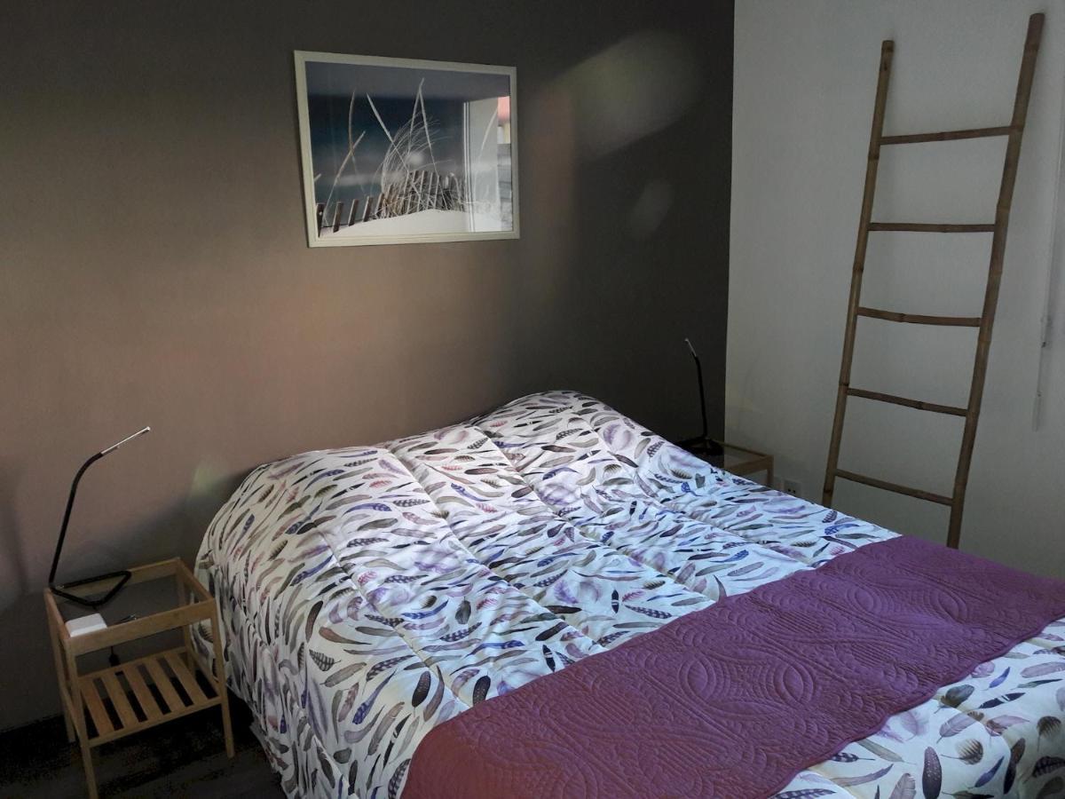 Charmant Studio Residence Avec Terrasse Jardin Au Centre De ヴァンヌ エクステリア 写真